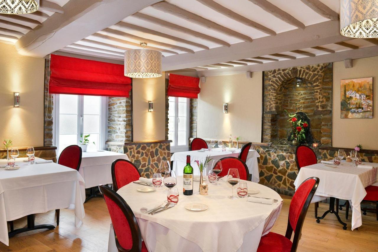 Logis Hotel Au Site Normand Clécy Buitenkant foto